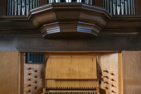 Suzuki Organ Students in Australia perform for the European Suzuki Childrens Convention Italy