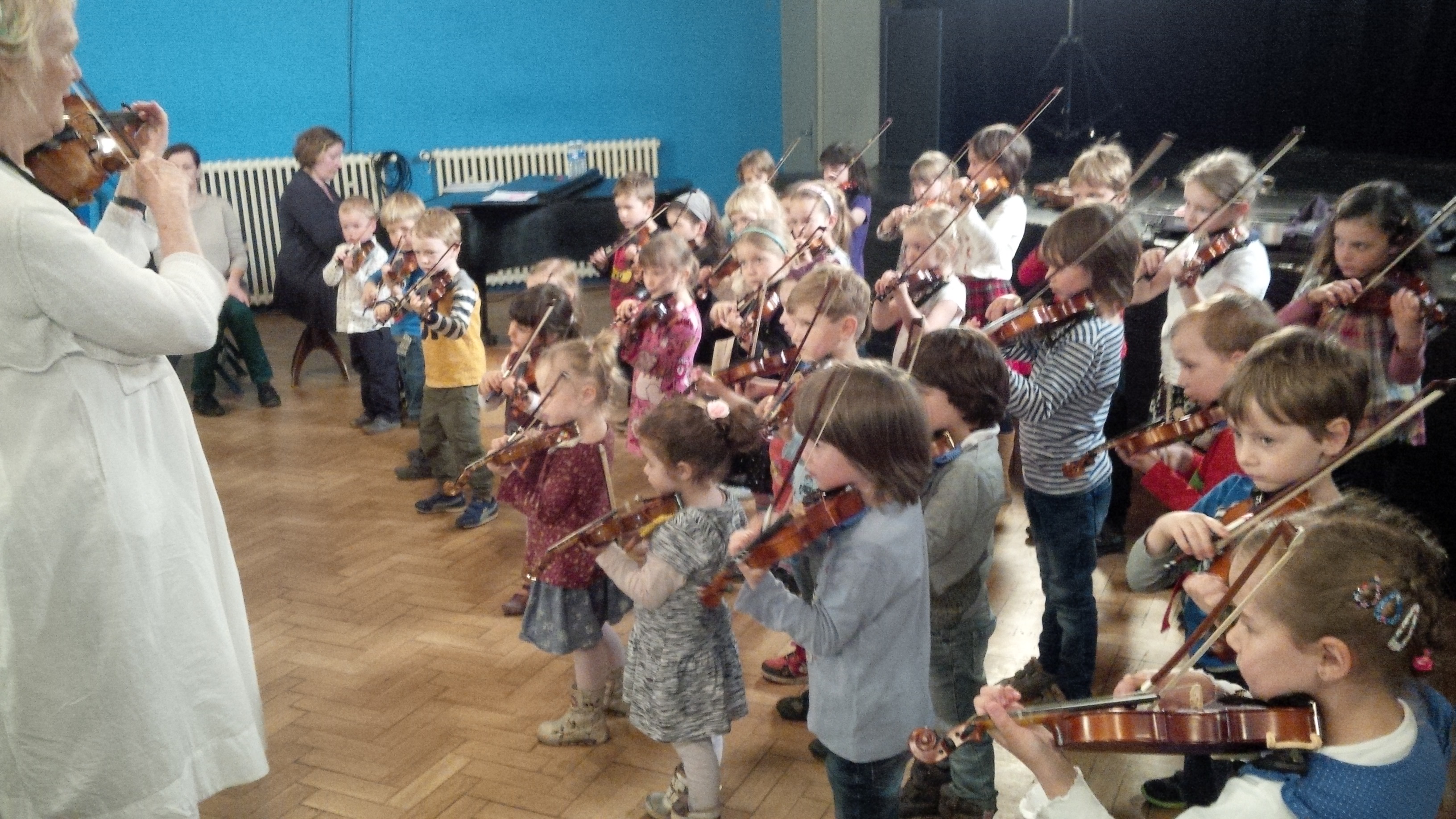 String Teachers introduced to SUZUKI™ Method at Brno Conservatoire, Czech Republic